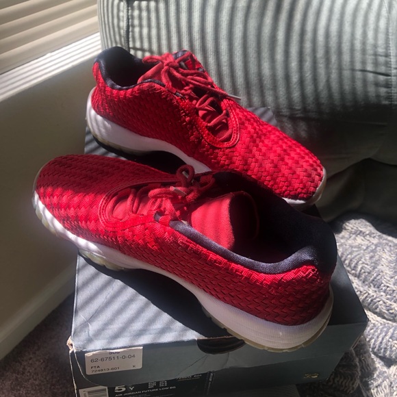 Air Jordan Future Low BG - Picture 2 of 6